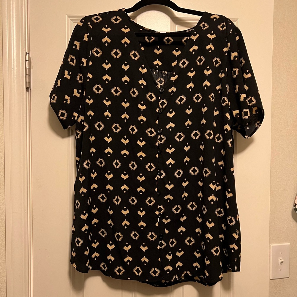 Lularoe Black and Tan Blouse